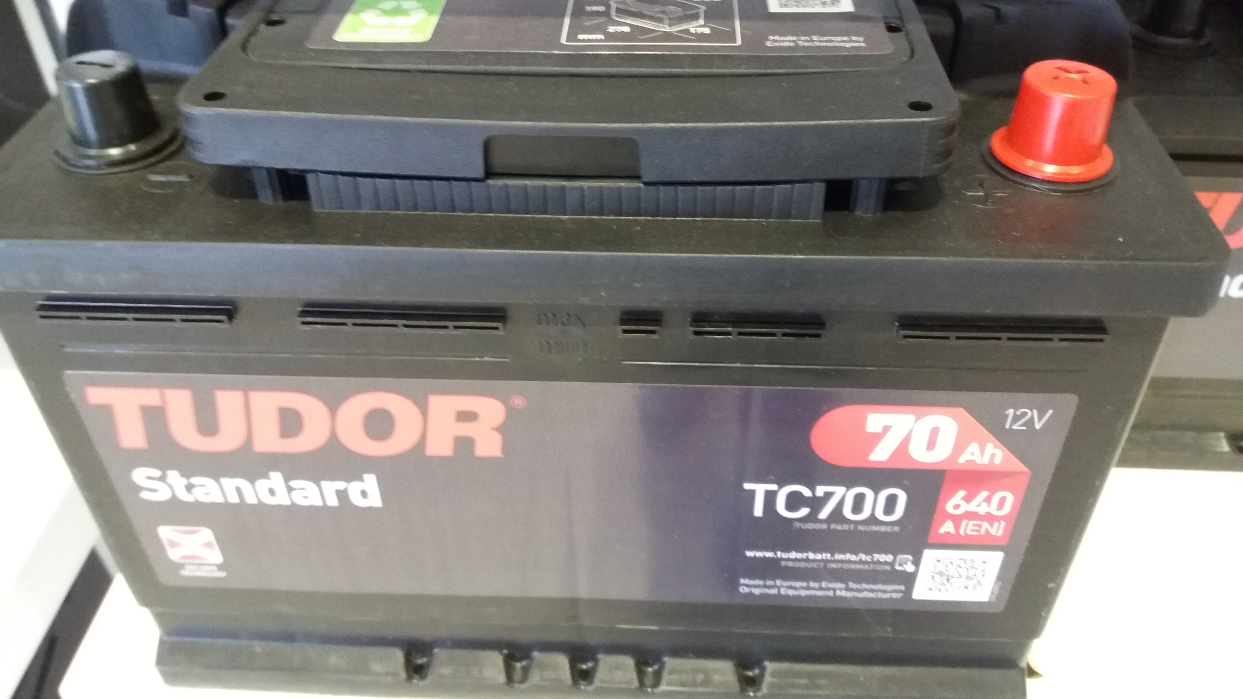 ▷ Batería De Coche 70Ah 640A Tudor TC700